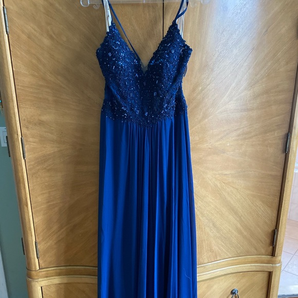 Faviana Dresses & Skirts - Prom Dress
